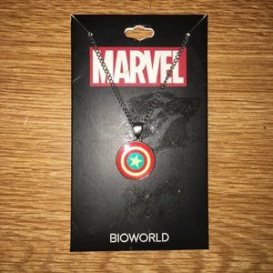 NWT Marvel Captain America Shield Necklace